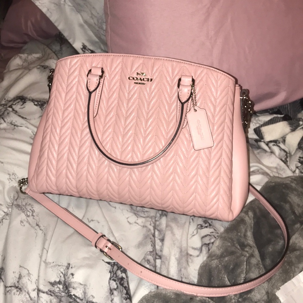 Pink Coach Crossbody tote purse! 💗🌸💕